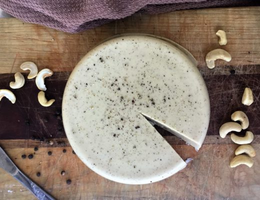 You won't believe how simple it is to make your own non-dairy & gluten free cashew cheese. If you're new to vegan cheese-making, this is the perfect starter recipe! Quick & Easy Cashew Cheese