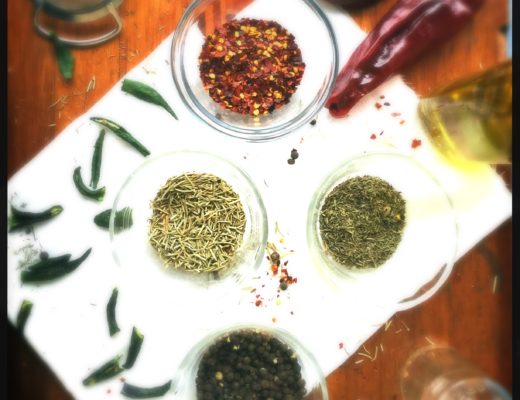 How to Infuse Culinary Oils with Herbs | Healthy Recipes | Herbal Recipes | DIY | Homemade Gifts | Clean Eating | Real Food | Healthy Eating