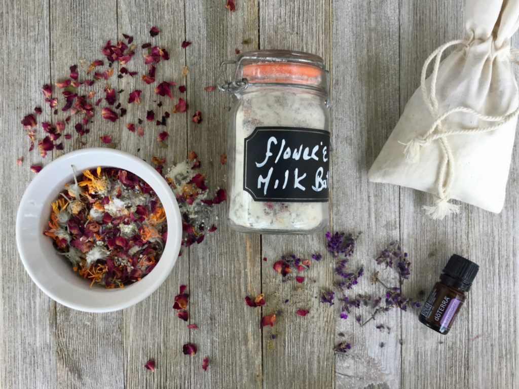 Relaxing Flower and Milk Bath Tea | Herbal DIY | Healthy Recipes | Gift Ideas | Homemade Gifts | Bath Salts | My Healthy Homemade Life 