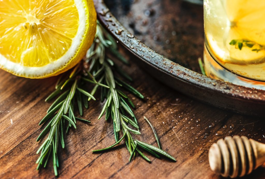 7 Ways to Use Herbs This Fall | Herbal Home Remedies | Healthy Living | Salves | Infused Oils Honey | Fire Cider | My Healthy Homemade Life | #herbs #herbalremedies #homeremedy